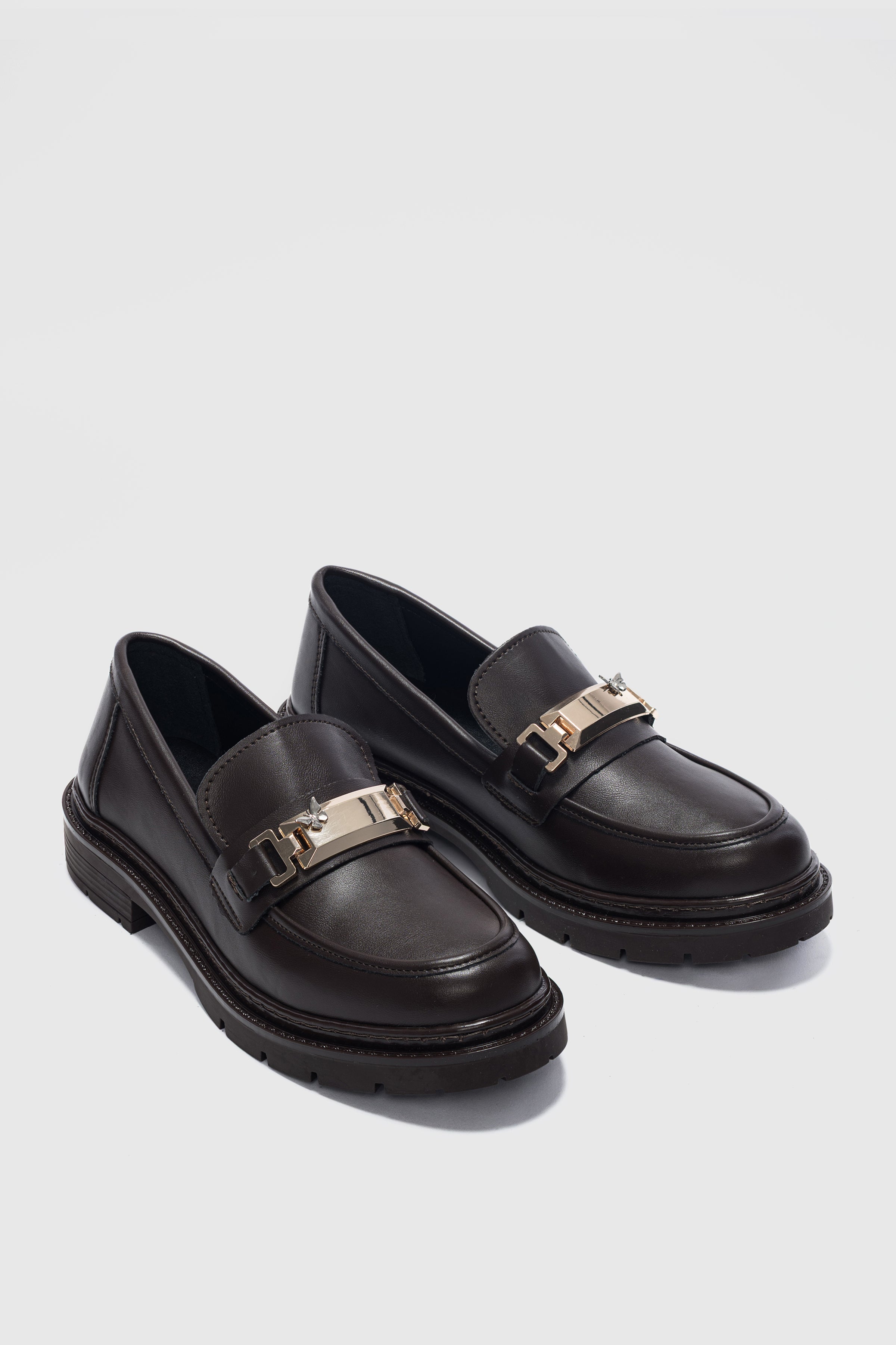 Milora Alçak Topuklu Kemer ve Gold Aksesuar Detaylı Kadın Loafer- Acı Kahve