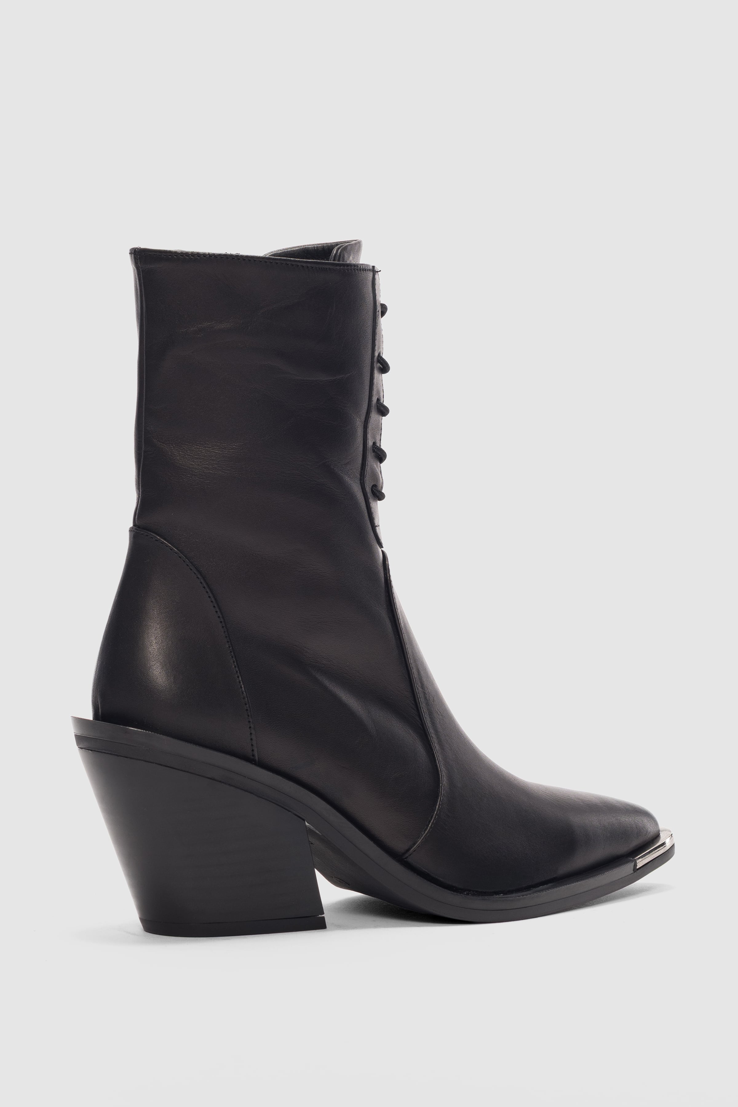 Novira Hakiki Deri Bağcıklı ve Yandan Fermuarlı Sivri Burun Kadın Bot- SİYAH