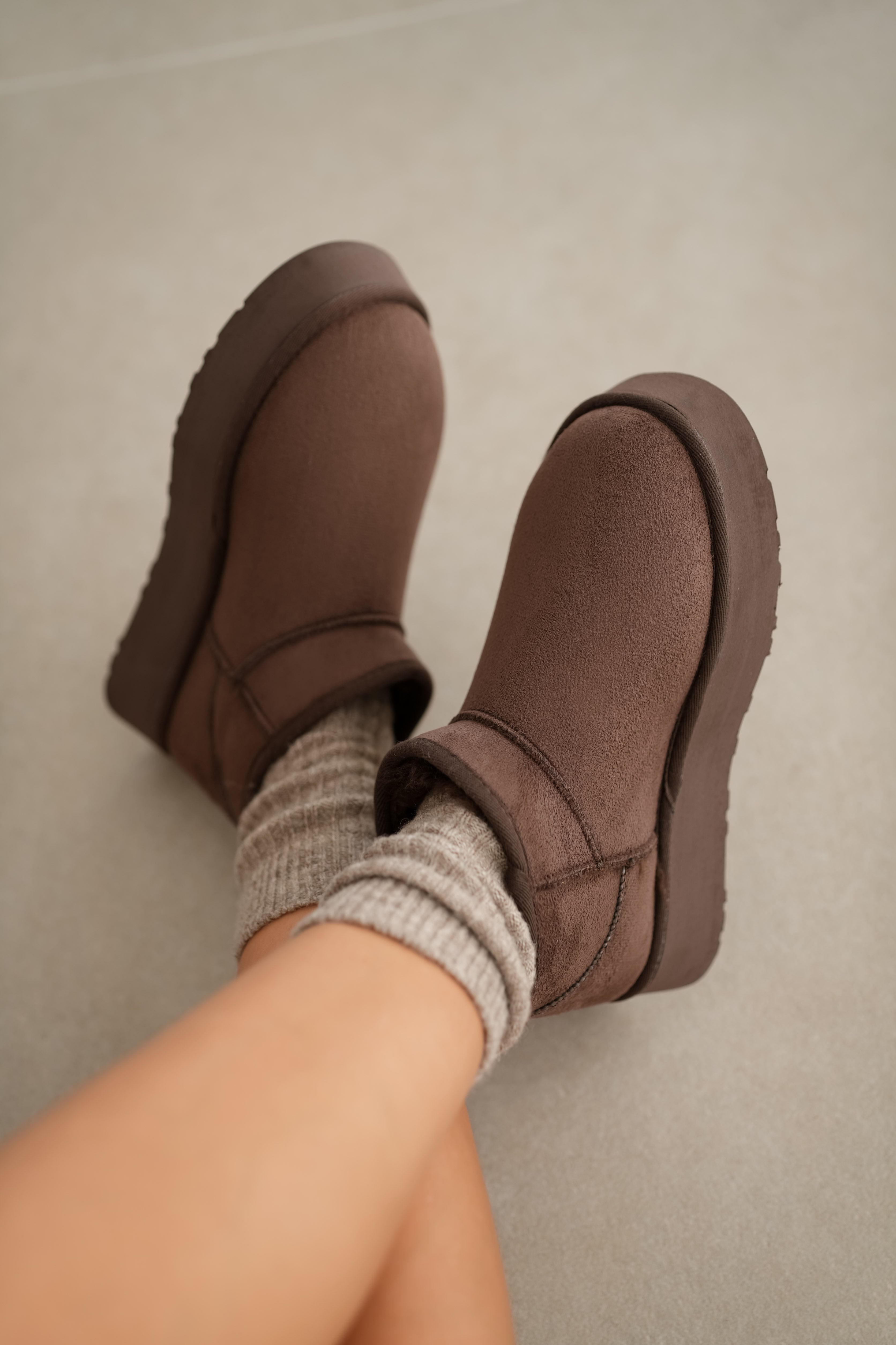 Luniva İçi Kürklü Kalın Taban Kadın Bot-ACI KAHVE SÜET