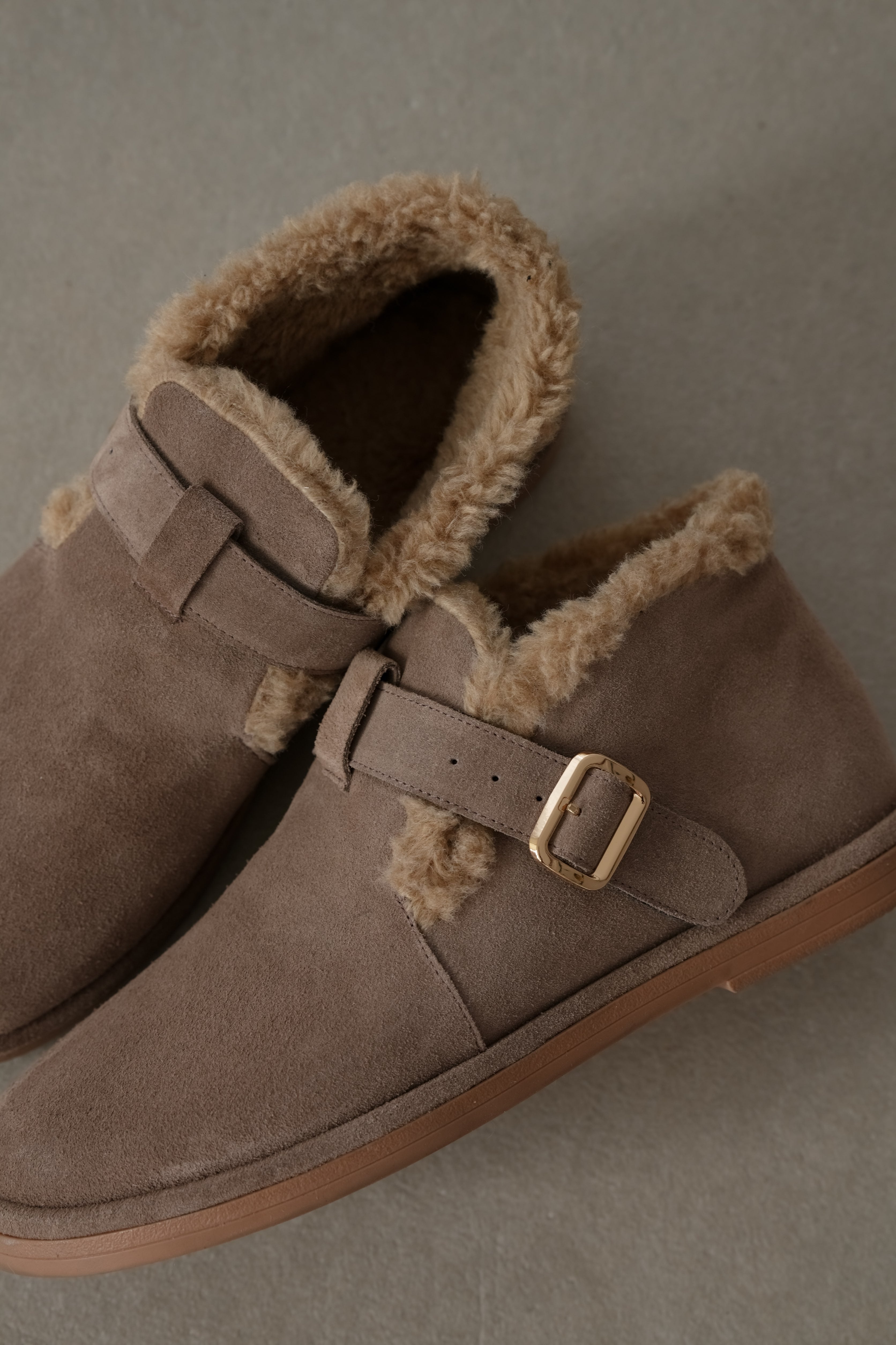 Velmora Hakiki Deri İçi Kürklü Ayarlanabilir Toka Detaylı Kadın Bot- VİZON SÜET