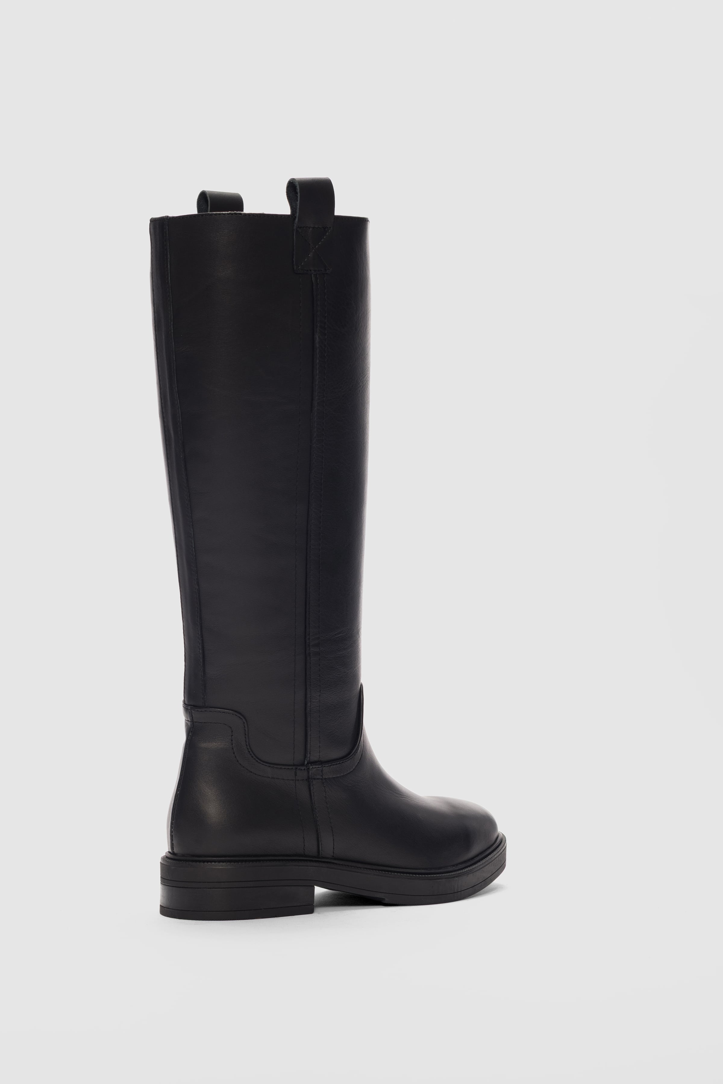 Nordea Hakiki Deri Oval Burun Kadın Çizme- SİYAH