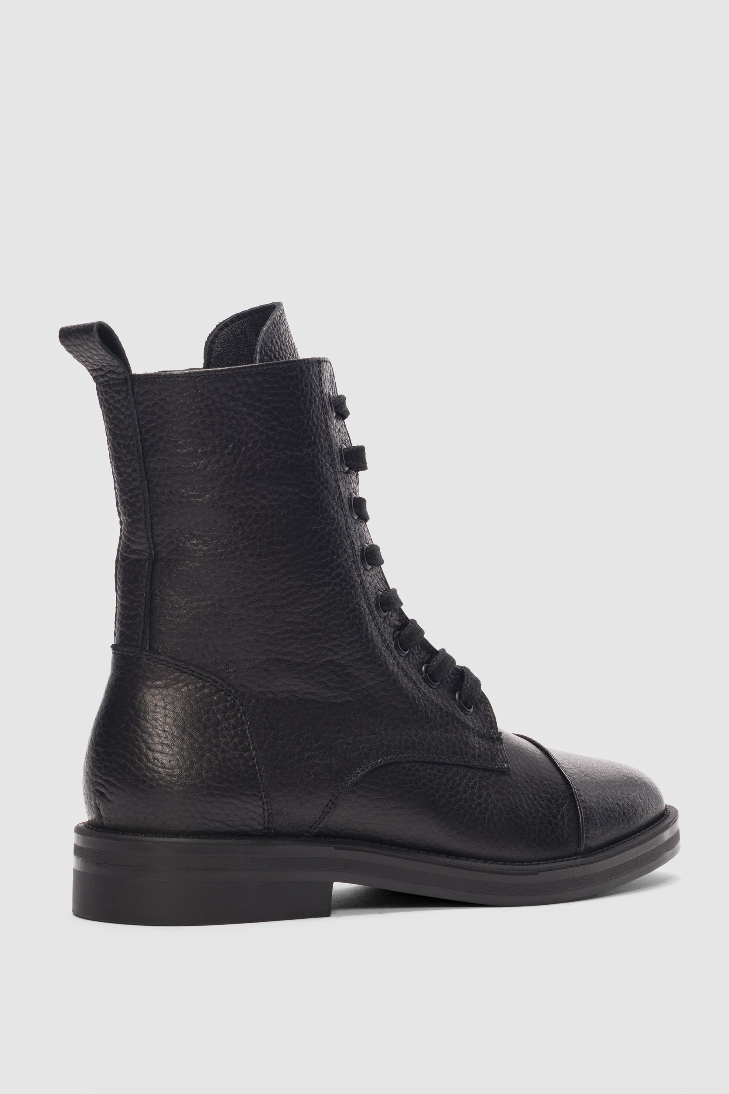 Navira Hakiki Deri Bağcıklı ve Yandan Fermuarlı Kadın Bot- SİYAH