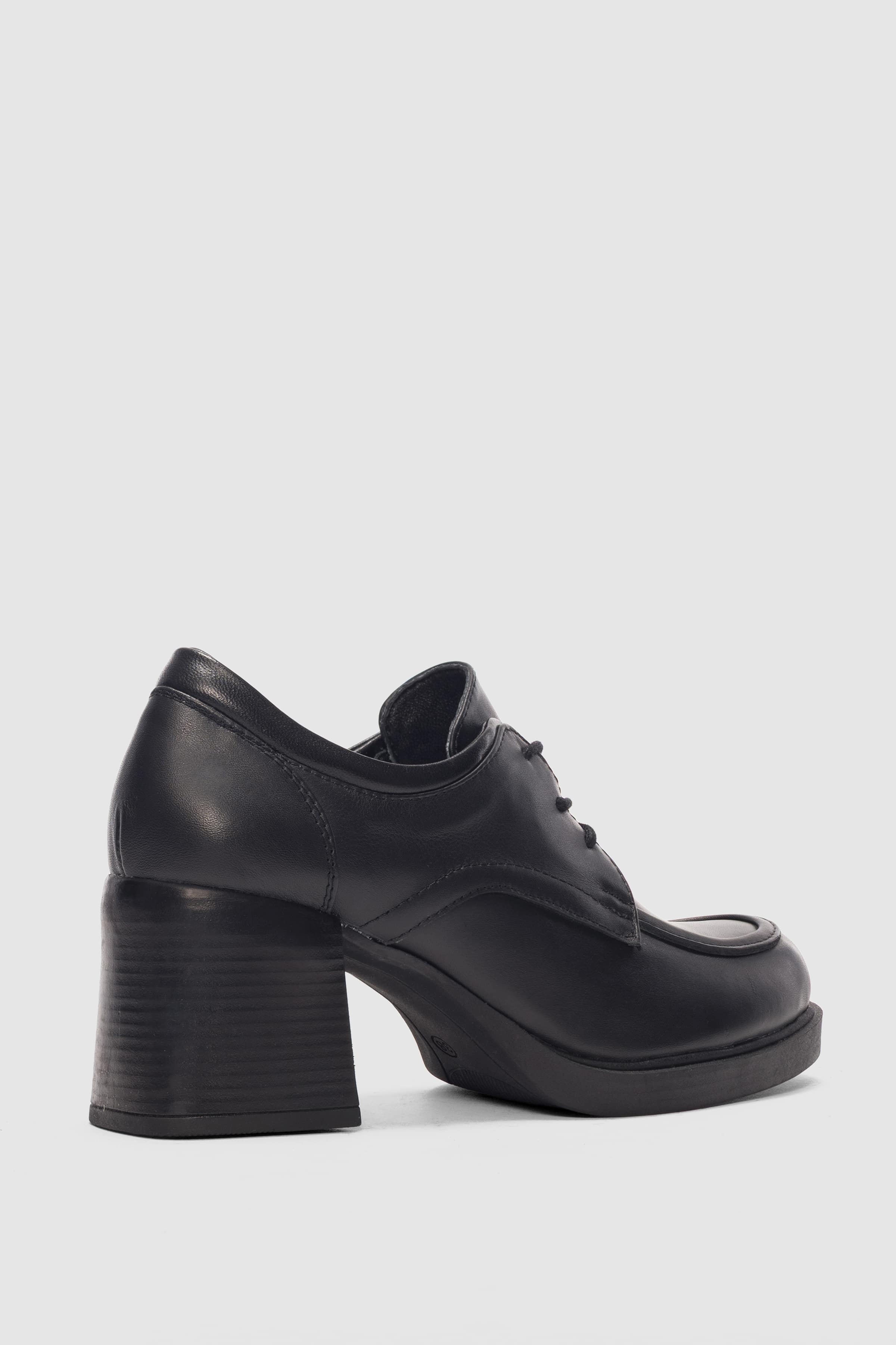 Carenor Hakiki Deri Bağcıklı Kadın Ayakkabı- SİYAH