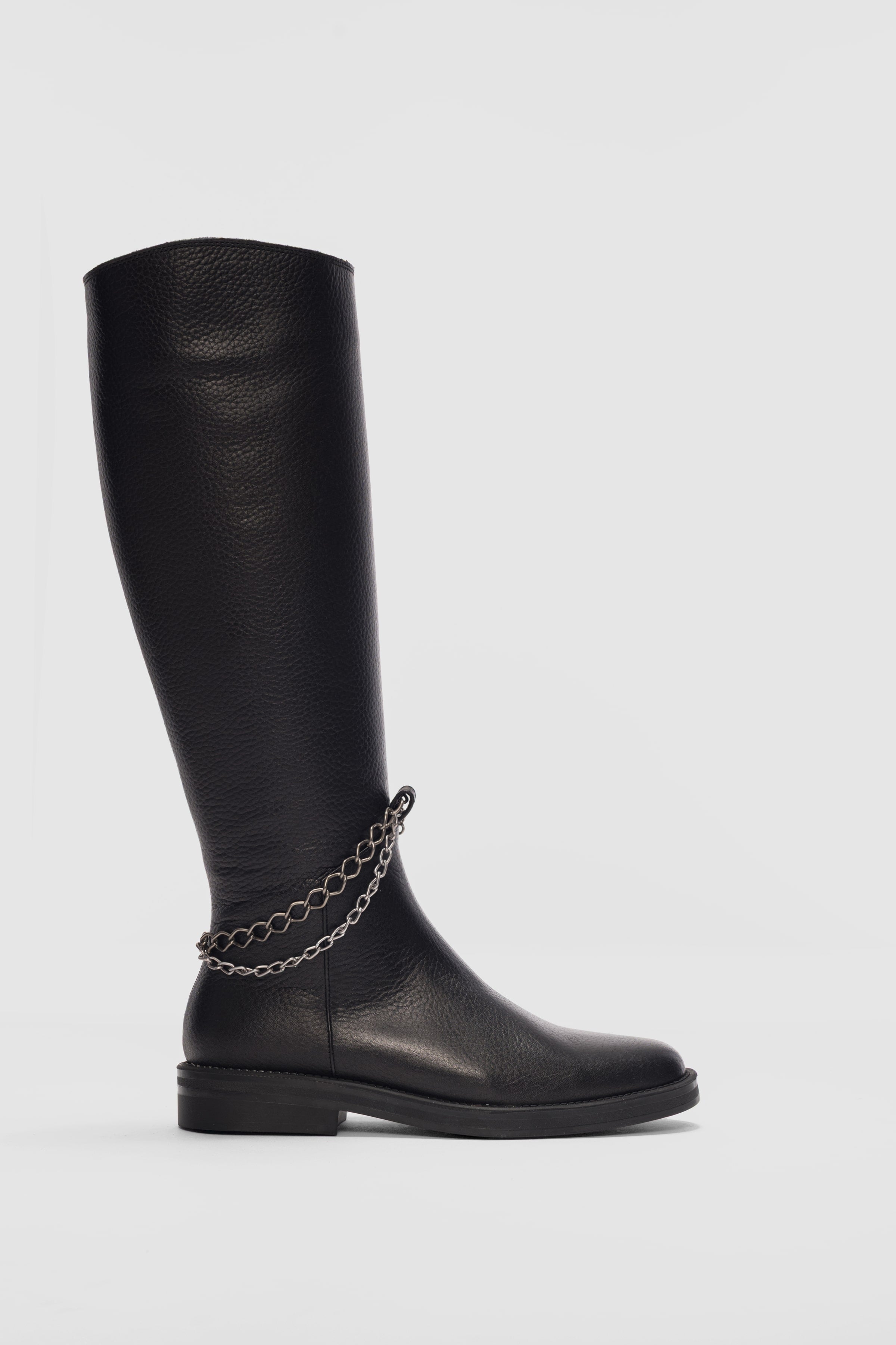 Nuvell Hakiki Deri Zincir Detaylı Yandan Fermuarlı Kadın Çizme- SİYAH