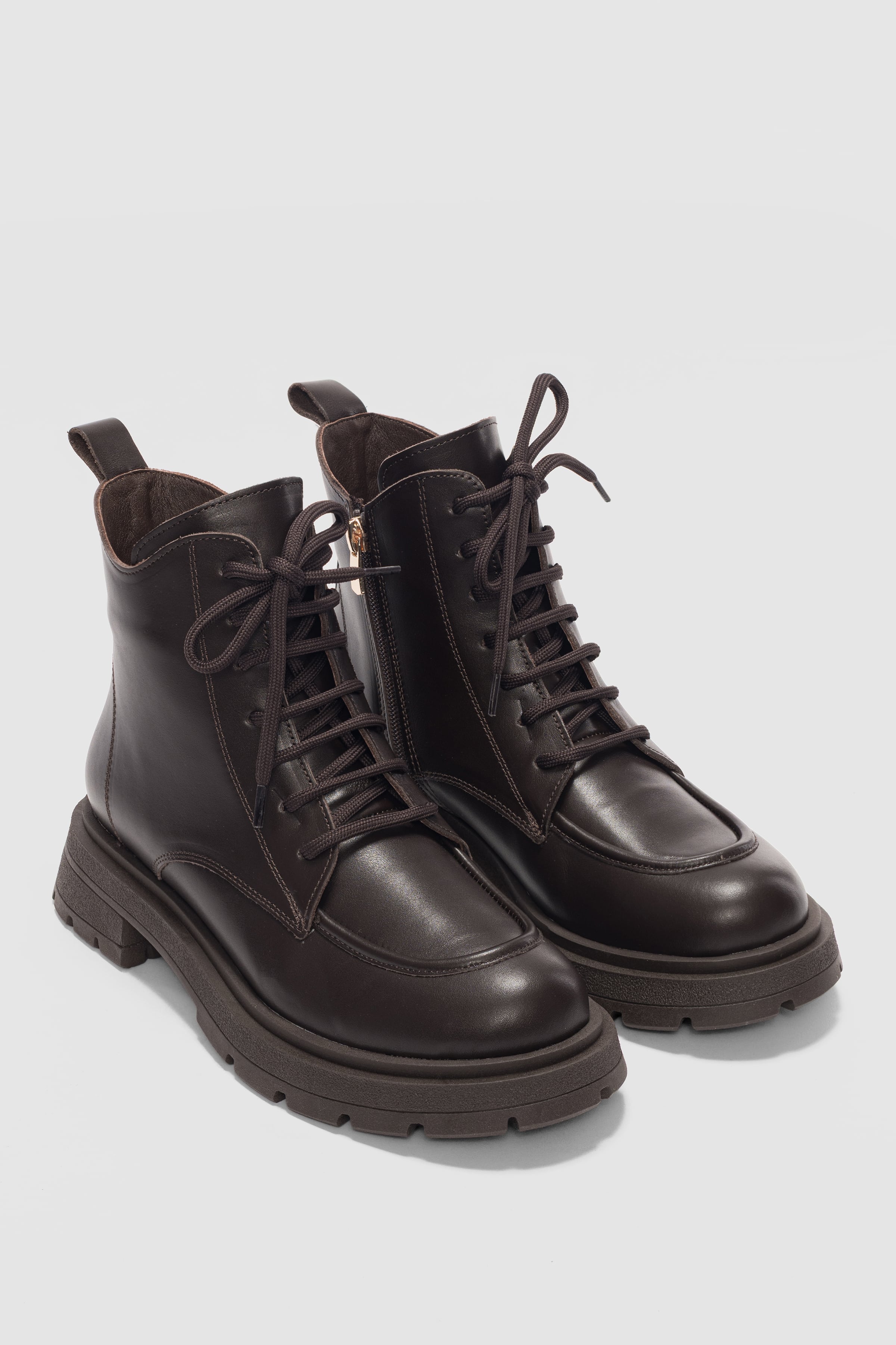 Nivora Hakiki Deri Bağcıklı ve Yandan Fermuarlı Kadın Bot- KAHVERENGİ