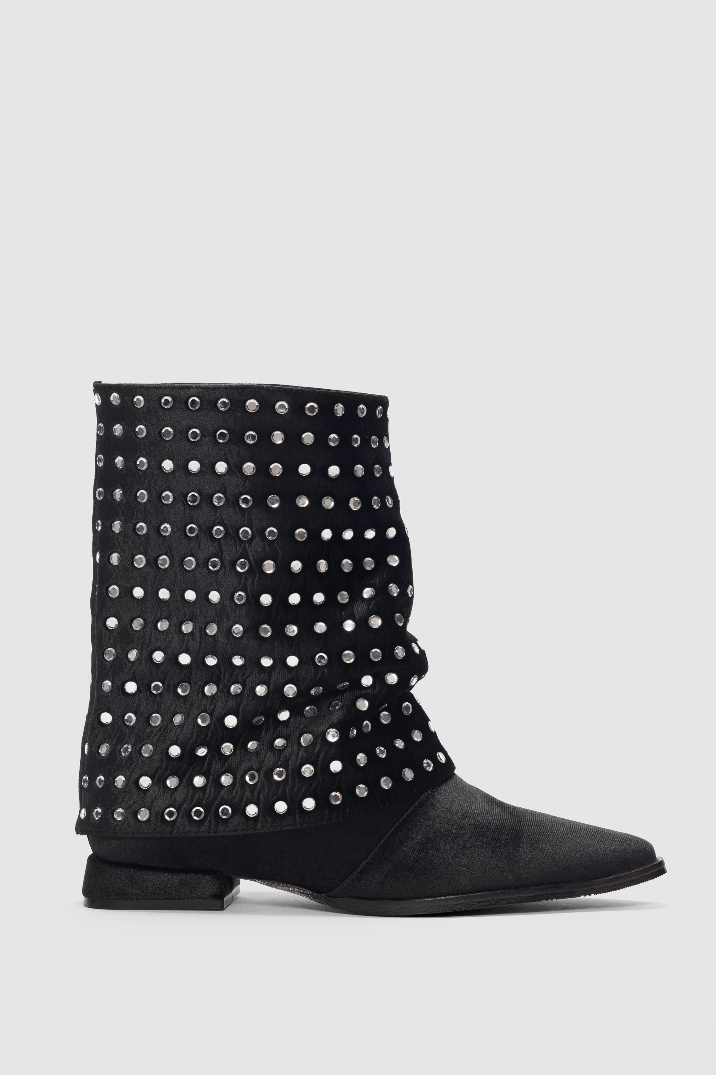 Vionne Kadife Kumaş Üzerine Gümüş Taş Detaylı Alçak Topuklu Kadın Bot- GÜMÜŞ