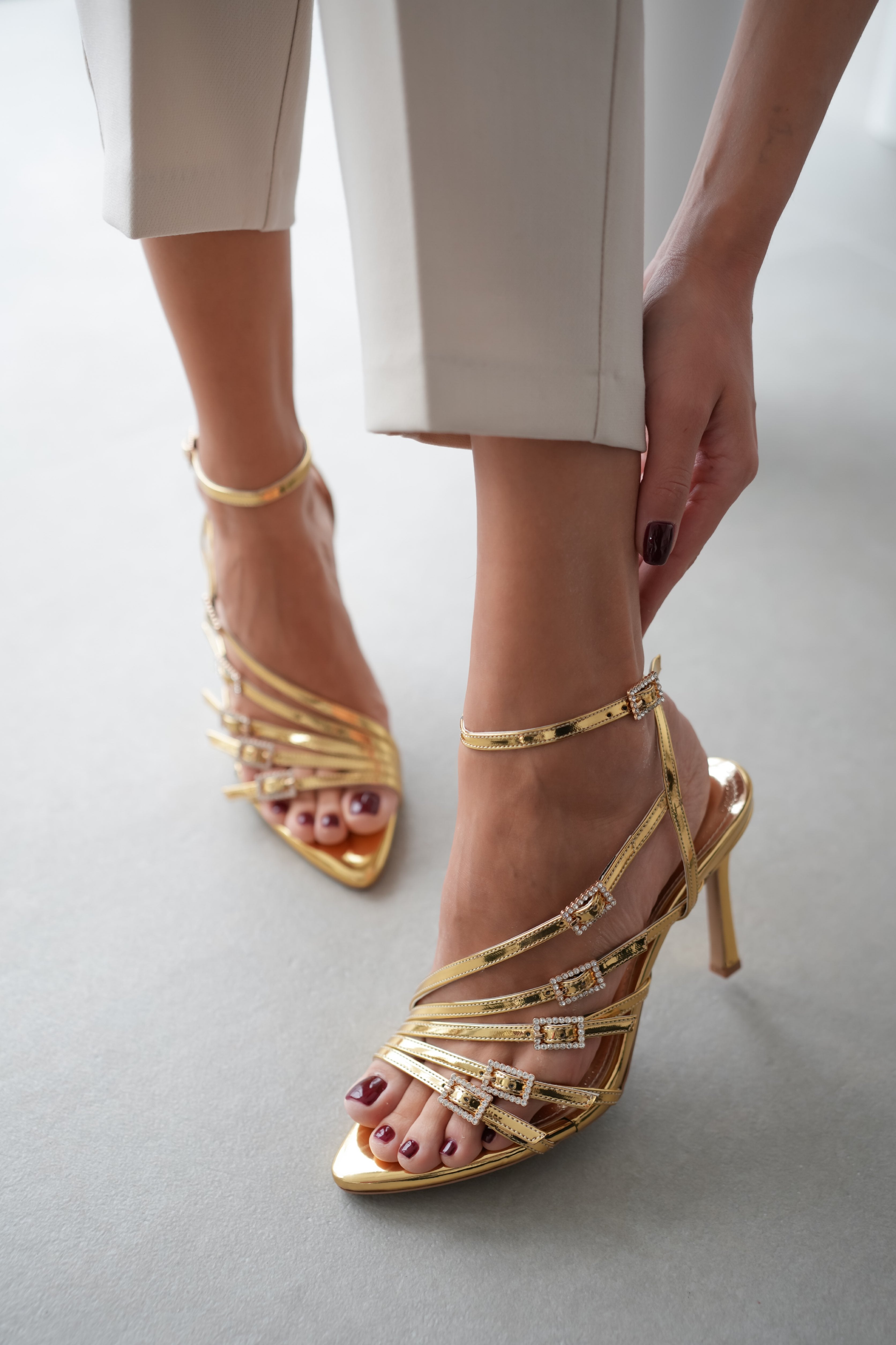 Zista Beş Bantlı Bilekten Bağlamalı Stiletto- GOLD