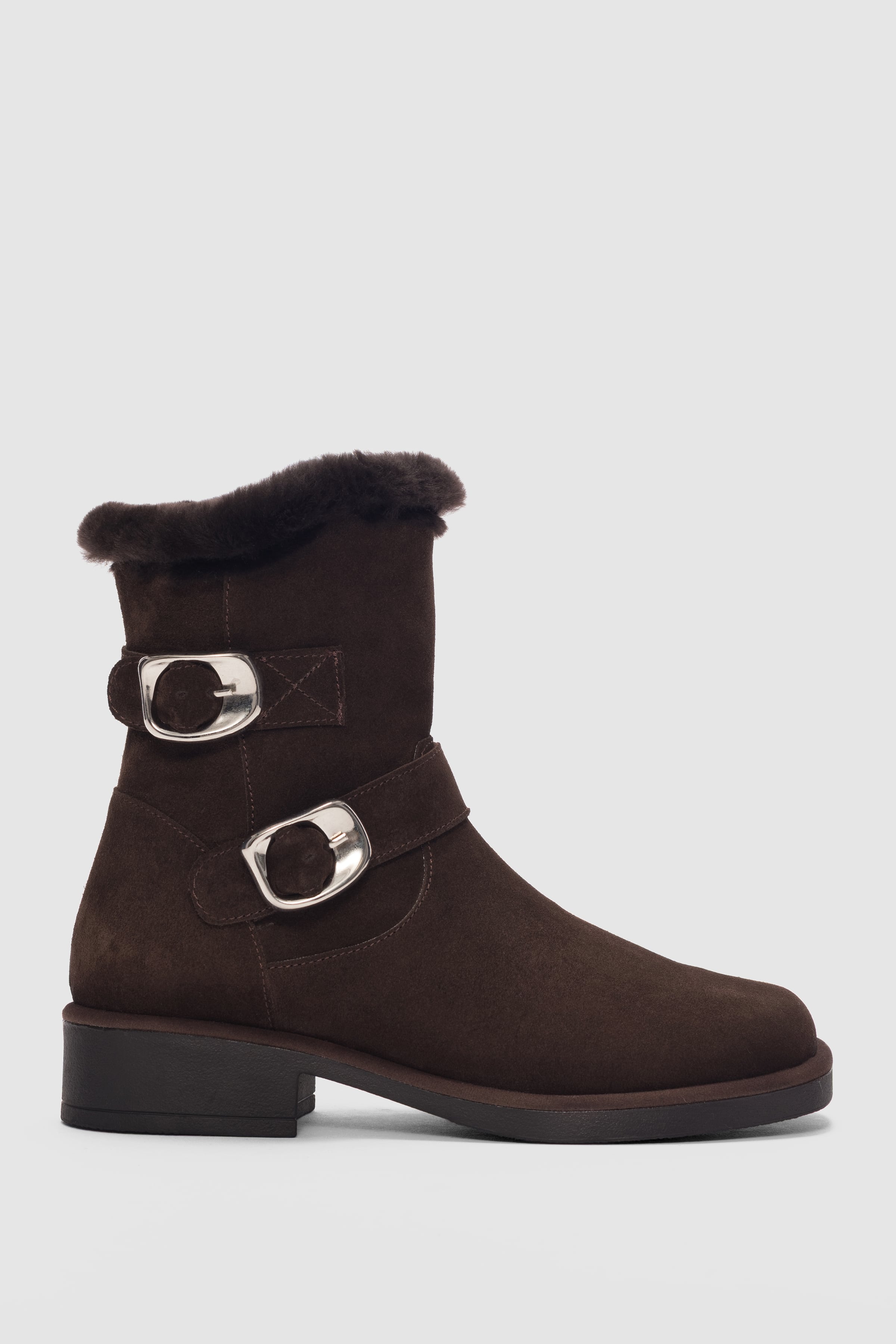 Mavira Hakiki Deri Ayarlanabilir Toka Detaylı ve Yandan Fermuarlı Küt Burun Kadın Bot- KAHVE SÜET