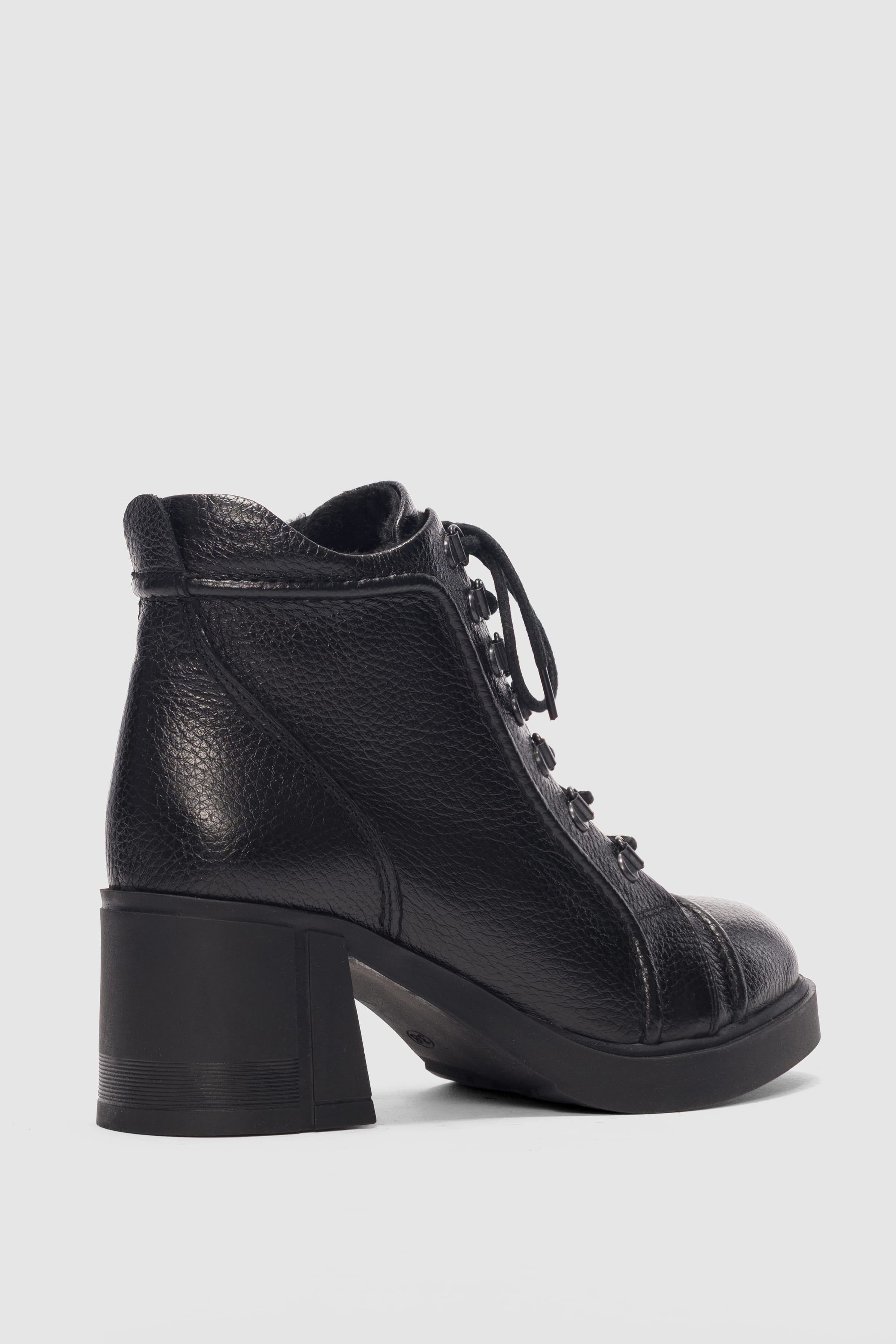 Nuvee Hakiki Deri Bağcıklı ve Yandan Fermuarlı Kadın Bot- SİYAH