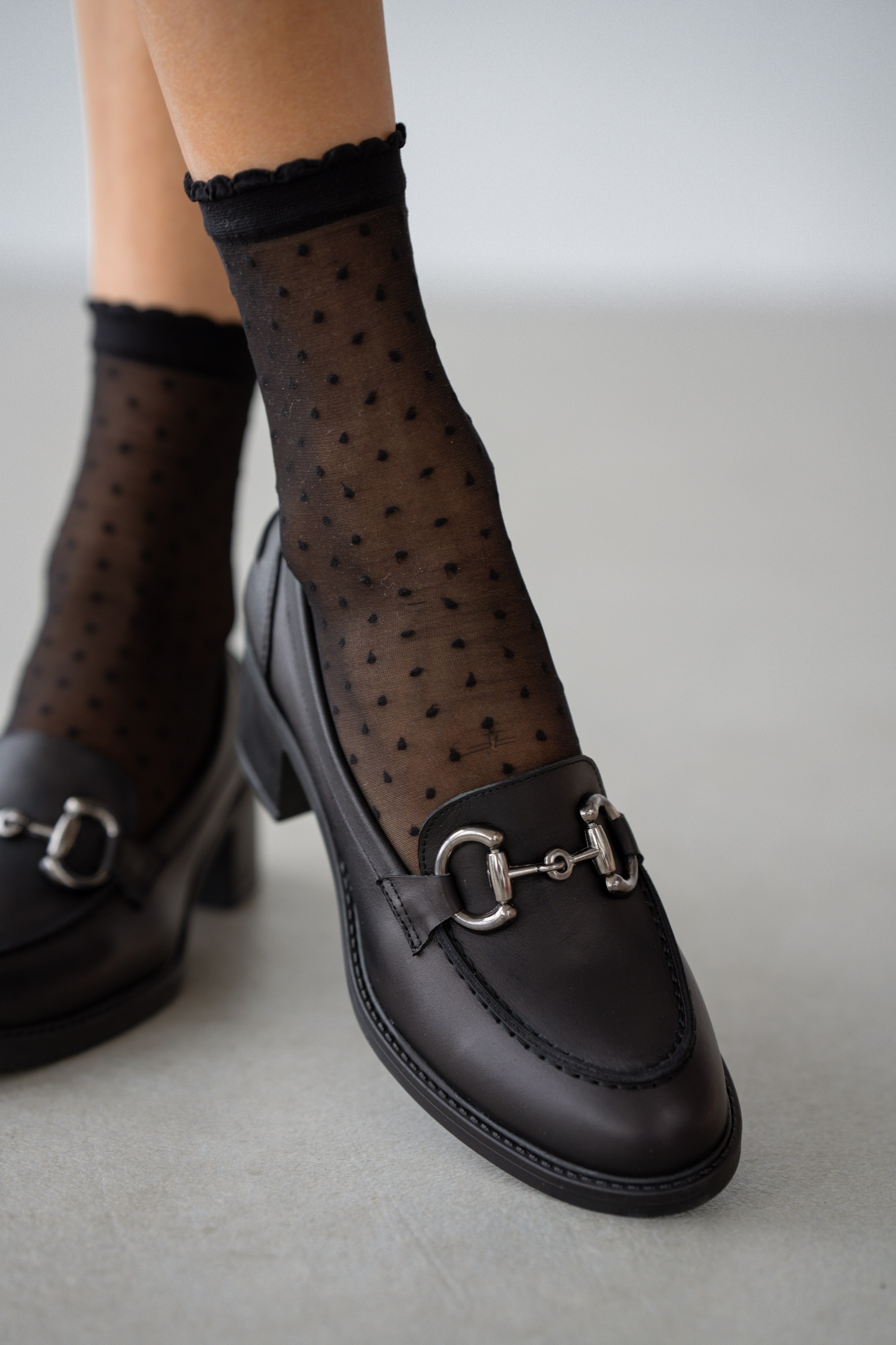 Elarisse Hakiki Deri Gümüş Aksesuar Detaylı Kadın Loafer- SİYAH