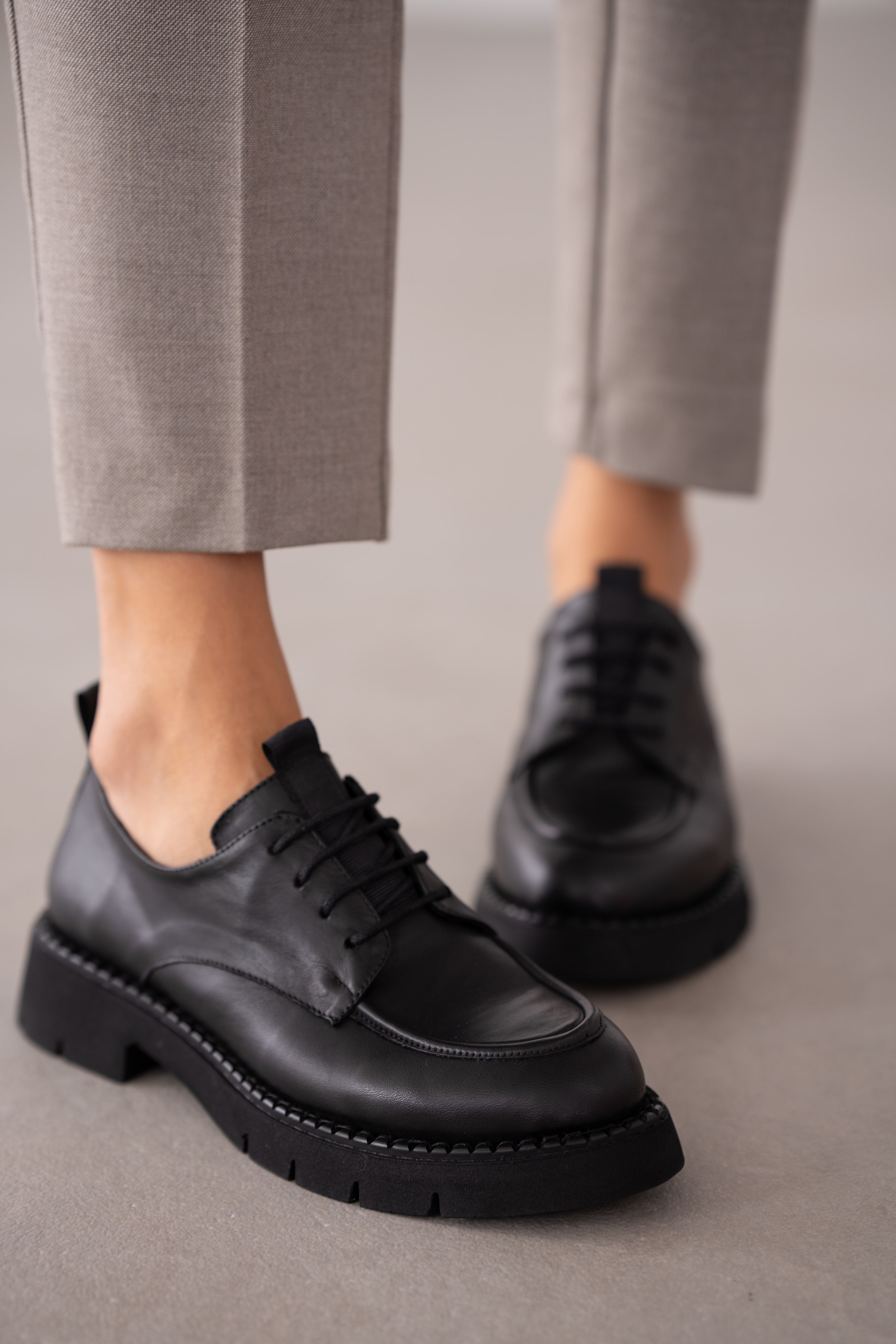 Dravel Bağcıklı Kadın Loafer- SİYAH
