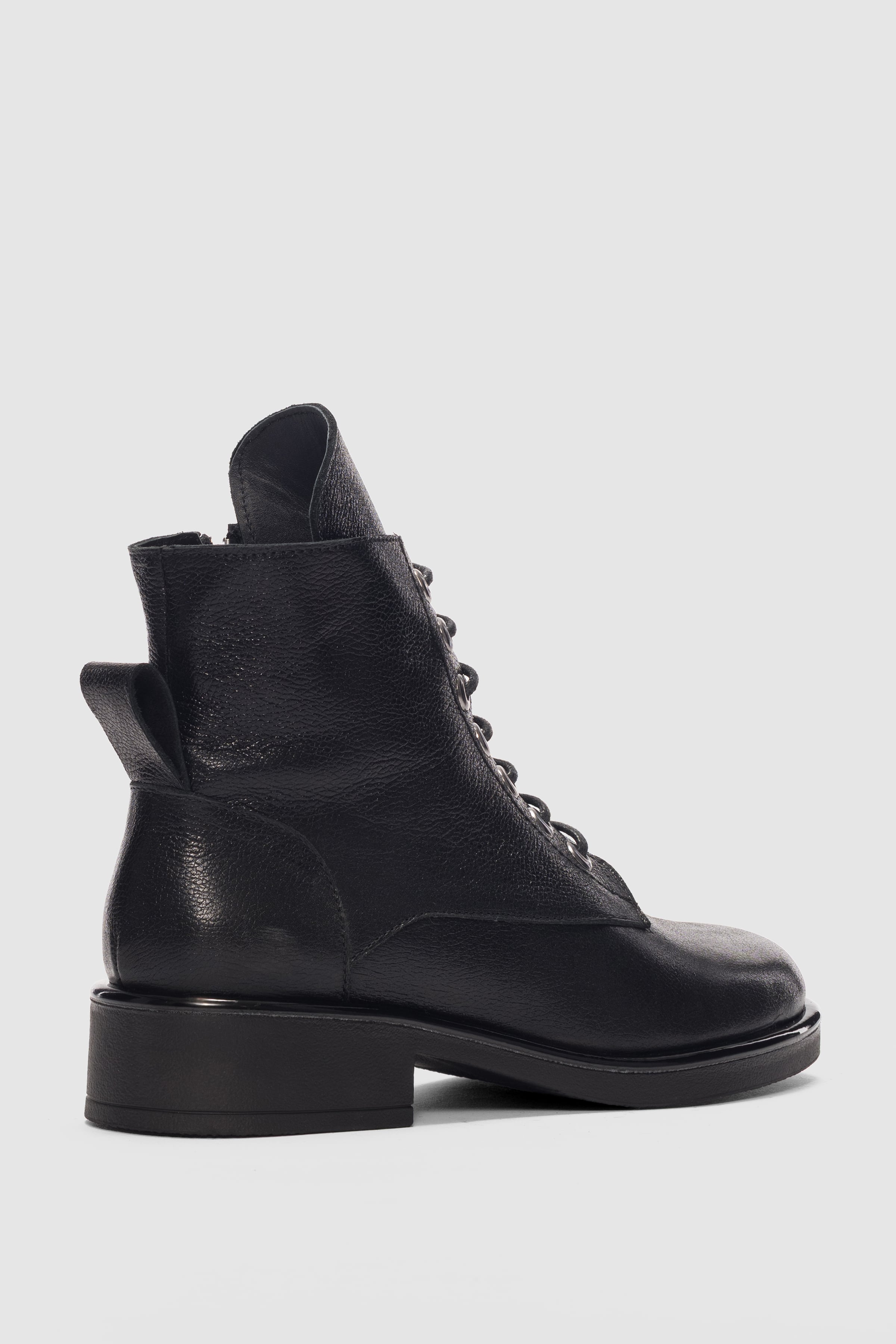 Sivora Hakiki Deri Bağcıklı ve Yandan Fermuarlı Küt Burun Kadın Bot- SİYAH FLOTER