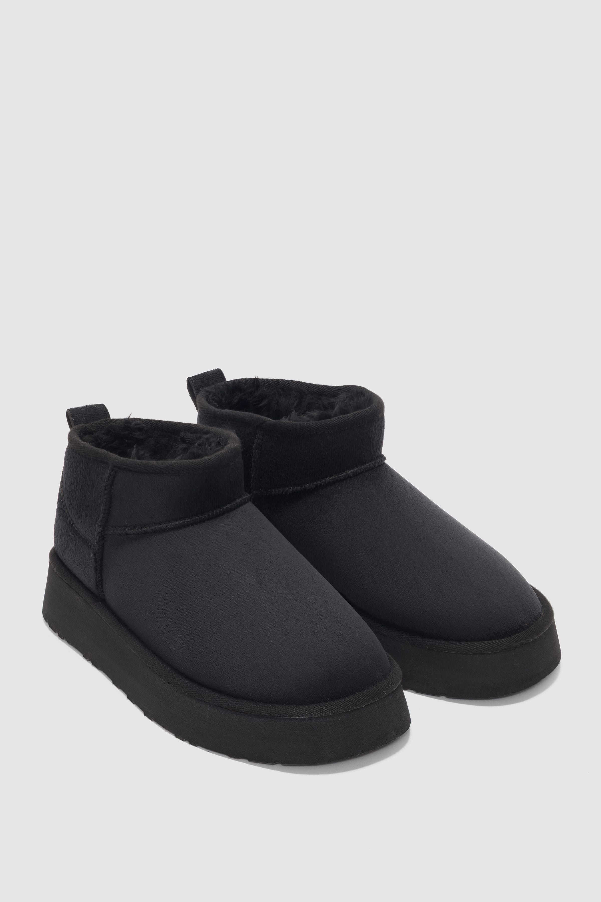 Luniva İçi Kürklü Kalın Taban Kadın Bot- SİYAH SÜET