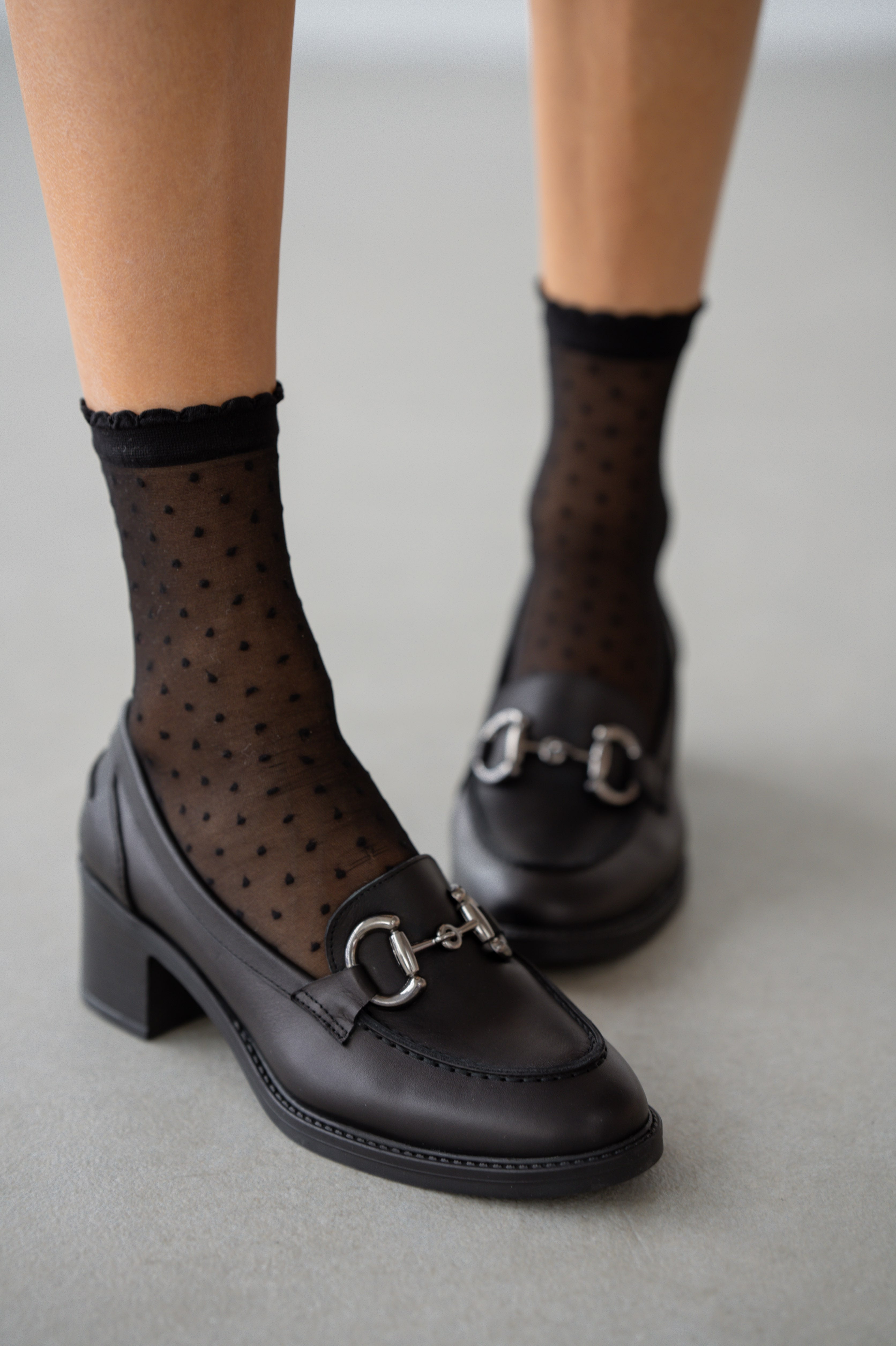 Elarisse Hakiki Deri Gümüş Aksesuar Detaylı Kadın Loafer- SİYAH
