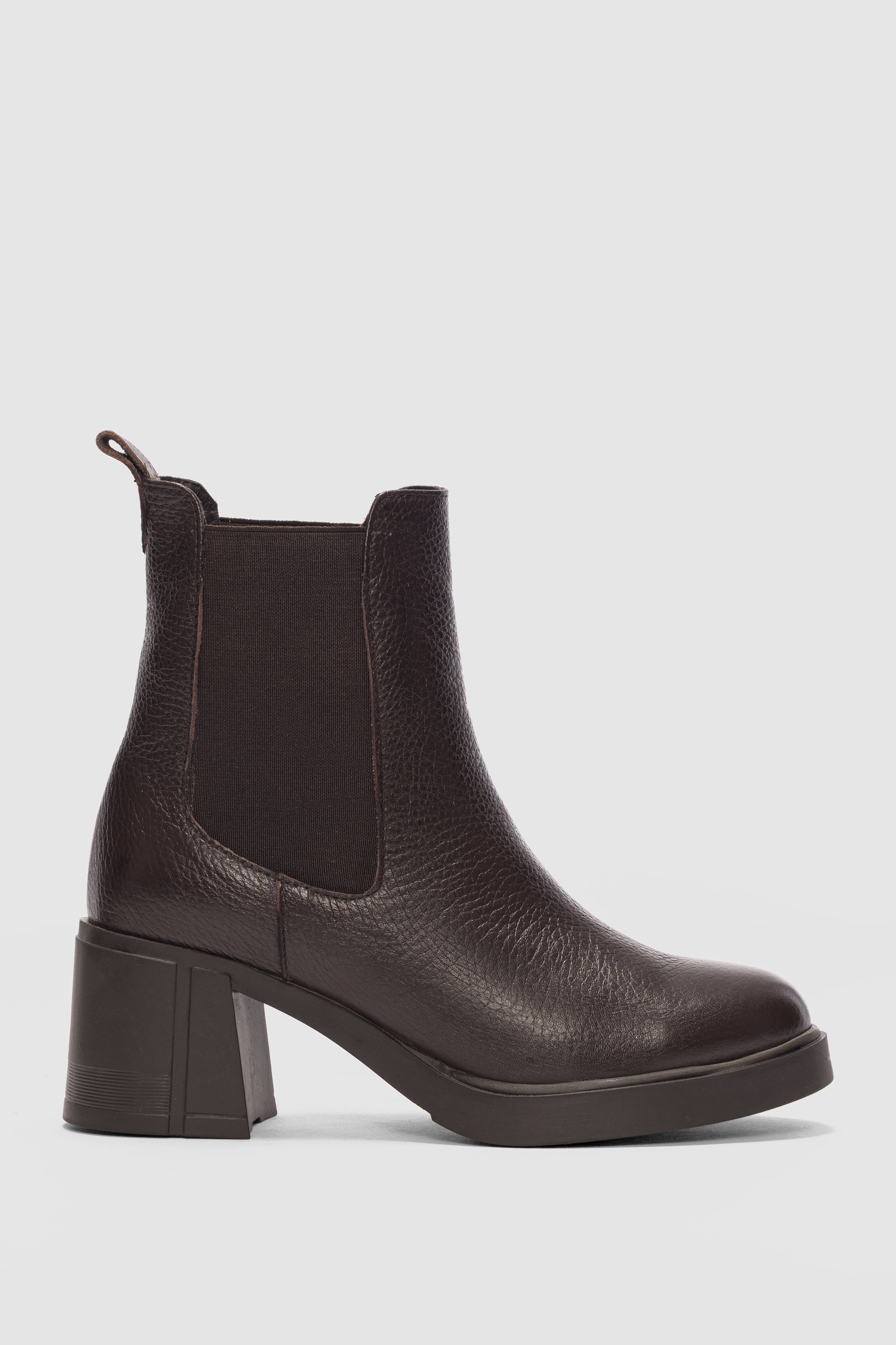 Heleni Hakiki Deri Küt Burunlu Lastikli Yüksek Topuklu  Kadın Bot- KAHVERENGİ